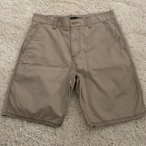 John Varvatos USA Shorts Mens Size 30 Taupe Tan Bermuda Chino Flap Pockets